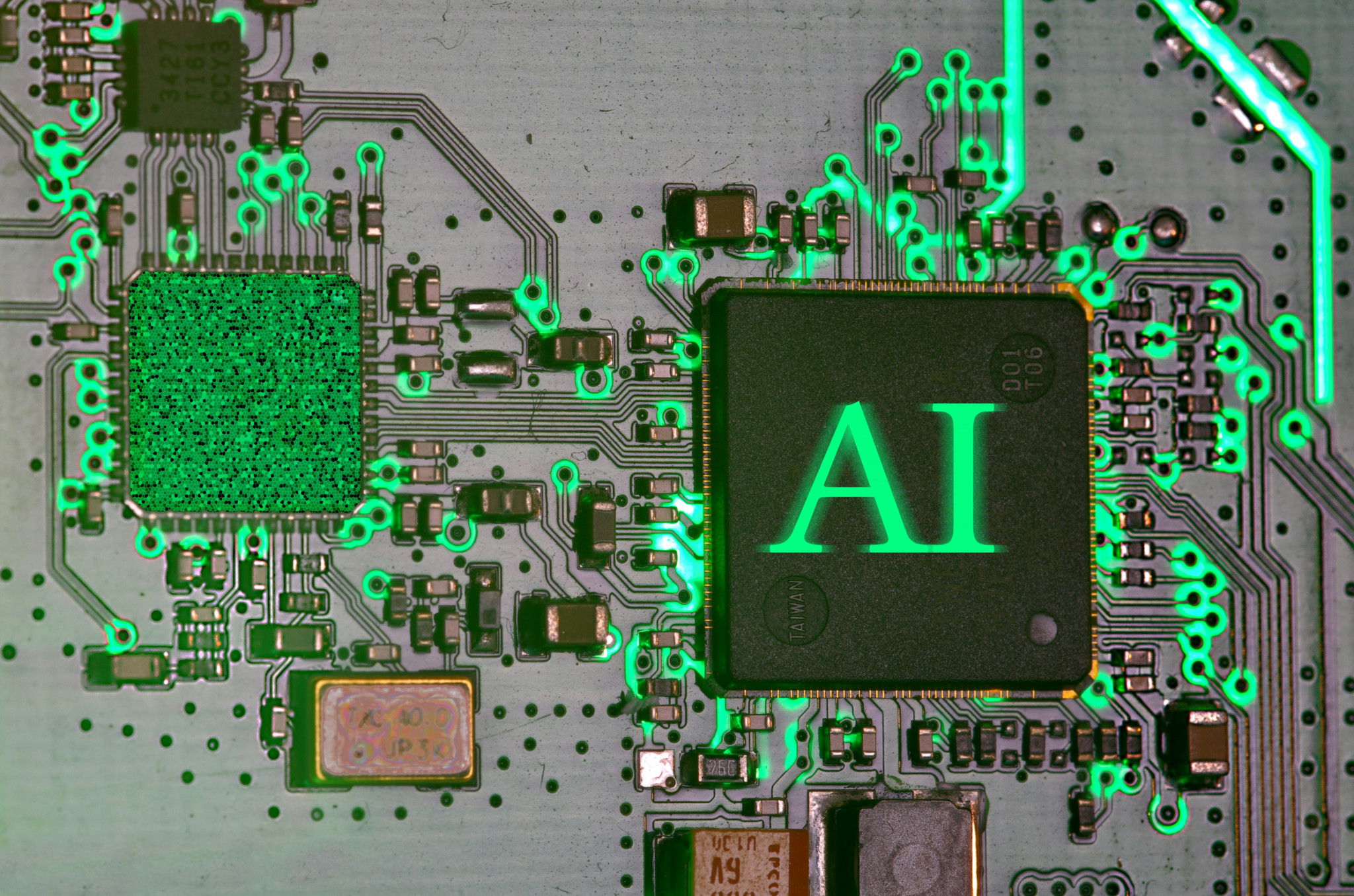 Gros plan d’une carte électronique avec des circuits verts lumineux et une puce portant l’inscription ’AI’ en vert fluorescent
